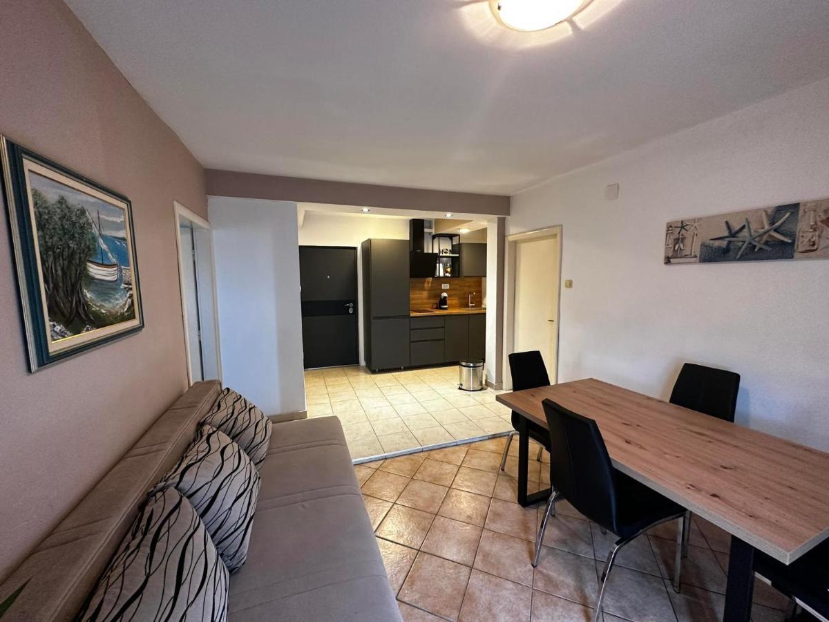 Grgo Apartments Drage Luaran gambar