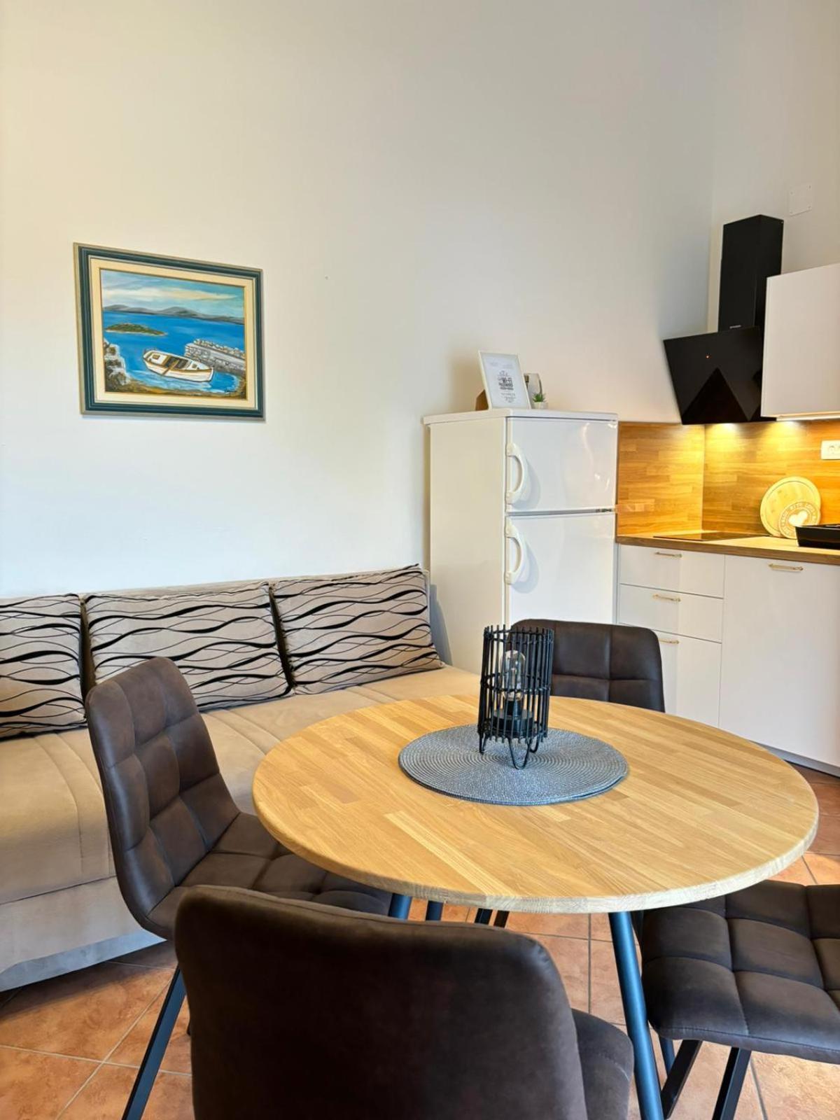 Grgo Apartments Drage Luaran gambar